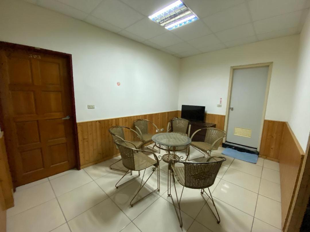 Xiao Gu Homestay Taitung Bagian luar foto